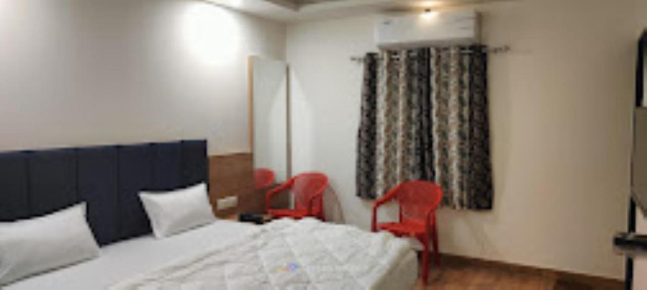 Hotel Kutchi Palace, Dwarka 외부 사진